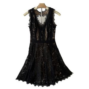 Heartloom Black and Nude Lace Scalloped V-Neck Pleated Fit & Flare Mini Dress XS